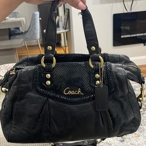 Coach medium sized purse